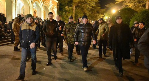 Сторонники оппозиции в Сухуме. Фото © Sputnik.
http://sputnik-abkhazia.ru/Abkhazia/20161216/1020072696/sxod--oppozicii-zavershilsya-v-suxume.html Сторонники оппозиции в Сухуме. Фото © Sputnik.
http://sputnik-abkhazia.ru/Abkhazia/20161216/1020072696/sxod--oppozicii-zavershilsya-v-suxume.html