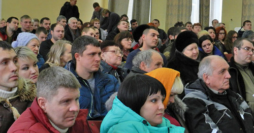 Собрание дольщиков. Волгоград, 20 декабря 2016 г. Фото Татьяны Филимоновой для "Кавказского узла" Собрание дольщиков. Волгоград, 20 декабря 2016 г. Фото Татьяны Филимоновой для "Кавказского узла"