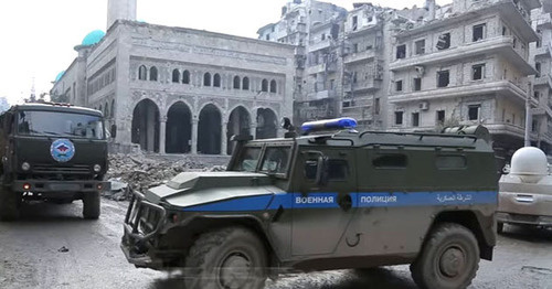 Российская военная полиция в Алеппо. Сирия. 18 января 2017 г. Кадр из видео пользователя Anna News https://www.youtube.com/watch?v=0vxmYR6QQkI Российская военная полиция в Алеппо. Сирия. 18 января 2017 г. Кадр из видео пользователя Anna News https://www.youtube.com/watch?v=0vxmYR6QQkI