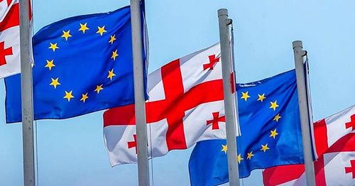 Флаги Грузии и ЕС. Фото https://sputnik-georgia.ru/politics/20160403/230926973/Evrokomissar-Gruzija-skoro-poluchit-bezvizovyj-rezhim-s-ES.html Флаги Грузии и ЕС. Фото https://sputnik-georgia.ru/politics/20160403/230926973/Evrokomissar-Gruzija-skoro-poluchit-bezvizovyj-rezhim-s-ES.html