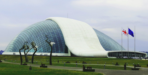 Парламент Грузии в Кутаиси. Фото http://archsovet.msk.ru/image/uploads/image/News/georgia.jpg Парламент Грузии в Кутаиси. Фото http://archsovet.msk.ru/image/uploads/image/News/georgia.jpg
