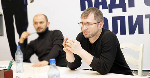 Политический обозреватель газеты “Черновик” Магомед Магомедов. Фото http://flnka.ru/ Политический обозреватель газеты “Черновик” Магомед Магомедов. Фото http://flnka.ru/