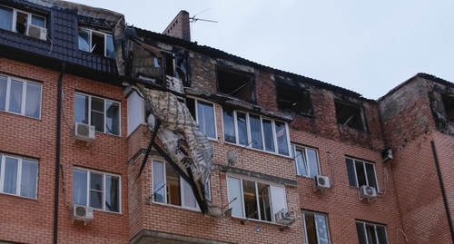 Дом по улице Прокофьева, в котором сгорели 25 квартир. Фото: Ярослав Потапов, http://krd.ru/novosti/glavnye-novosti/news_16022017_184131.html Дом по улице Прокофьева, в котором сгорели 25 квартир. Фото: Ярослав Потапов, http://krd.ru/novosti/glavnye-novosti/news_16022017_184131.html
