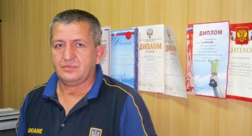 Заслуженный тренер России по боевому самбо Абдулманап Нурмагомедов. Фото Мусы Мусаева для "Кавказского узла". Заслуженный тренер России по боевому самбо Абдулманап Нурмагомедов. Фото Мусы Мусаева для "Кавказского узла".
