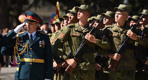Парад в РЮО на День независимости. Фото © Sputnik / Ада Багиан
http://sputnik-ossetia.ru/South_Ossetia/20170314/3842000.html Парад в РЮО на День независимости. Фото © Sputnik / Ада Багиан
http://sputnik-ossetia.ru/South_Ossetia/20170314/3842000.html
