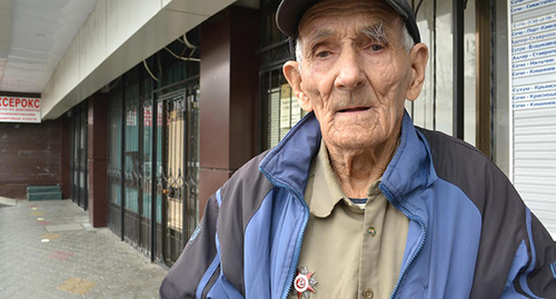 90-летний ветеран Великой Отечественной войны Геннадий Кук. Сочи, март 2017 года. Фото Светланы Кравченко для "Кавказского узла" 90-летний ветеран Великой Отечественной войны Геннадий Кук. Сочи, март 2017 года. Фото Светланы Кравченко для "Кавказского узла"