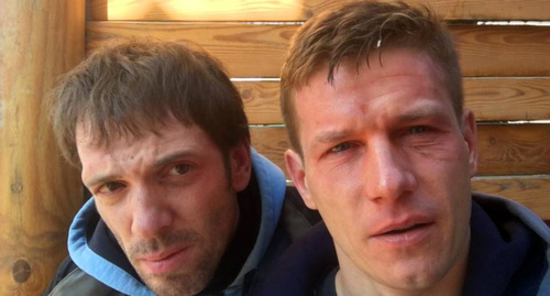 Съемочная группа "Радио Свобода" Андрей Костянов (слева) и Сергей Хазов-Кассиа. Фото http://www.svoboda.org/a/28395339.html Съемочная группа "Радио Свобода" Андрей Костянов (слева) и Сергей Хазов-Кассиа. Фото http://www.svoboda.org/a/28395339.html