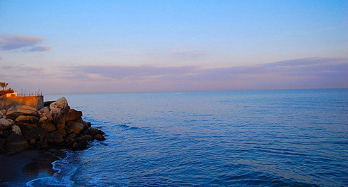 Каспийское море. Фото http://moscow-baku.ru/news/society/uroven_vody_v_kaspii_nachnet_podnimatsya_v_sleduyushchem_godu/ Каспийское море. Фото http://moscow-baku.ru/news/society/uroven_vody_v_kaspii_nachnet_podnimatsya_v_sleduyushchem_godu/