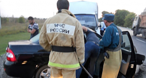 Столкновение двух легковых автомашин на окраине Грозного. Фото http://95.mchs.gov.ru/operationalpage/operational/item/5452863/ Столкновение двух легковых автомашин на окраине Грозного. Фото http://95.mchs.gov.ru/operationalpage/operational/item/5452863/