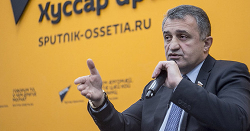 Анатолий Бибилов. Фото: Sputnik/Михаил Хасиев Анатолий Бибилов. Фото: Sputnik/Михаил Хасиев