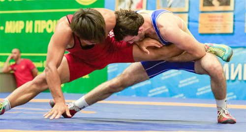 Поединок по вольной борьбе памяти Али Алиева http://www.riadagestan.ru/mobile/news/sports/v_kaspiyske_startoval_mezhdunarodnyy_turnir_po_volnoy_borbe_pamyati_ali_alieva/ Поединок по вольной борьбе памяти Али Алиева http://www.riadagestan.ru/mobile/news/sports/v_kaspiyske_startoval_mezhdunarodnyy_turnir_po_volnoy_borbe_pamyati_ali_alieva/