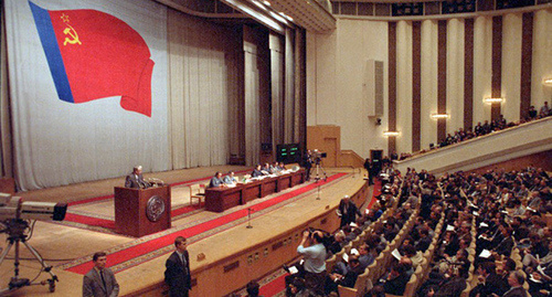 Верховный совет России (1991-1993 Фото http://history4you.ru/events_detail/-/content/entry/1548838 Верховный совет России (1991-1993 Фото http://history4you.ru/events_detail/-/content/entry/1548838