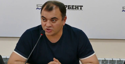 Милрад Фатуллаев. Кадр из видео пользователя РИА Дербент https://www.youtube.com/watch?v=c58f2Kv9gYc Милрад Фатуллаев. Кадр из видео пользователя РИА Дербент https://www.youtube.com/watch?v=c58f2Kv9gYc