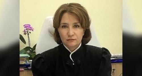 Елена Хахалева. Фото https://newizv.ru/news/society/08-08-2017/krasnodartsy-trebuyut-proverit-falshivyy-diplom-sudi-hahalevoy Елена Хахалева. Фото https://newizv.ru/news/society/08-08-2017/krasnodartsy-trebuyut-proverit-falshivyy-diplom-sudi-hahalevoy