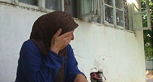 Женщина, узнавшая о смерти мужа, примкнувшего к боевикам. Фото: ca-news.org/print:1399716/ Женщина, узнавшая о смерти мужа, примкнувшего к боевикам. Фото: ca-news.org/print:1399716/