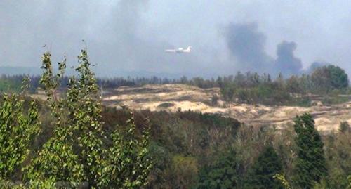 Тушение лесного пожара в Ростовской области Фото http://bloknot-rostov.ru/news/svirepyy-landshaftnyy-pozhar-vtorye-sutki-tushat-p-875087 Тушение лесного пожара в Ростовской области Фото http://bloknot-rostov.ru/news/svirepyy-landshaftnyy-pozhar-vtorye-sutki-tushat-p-875087