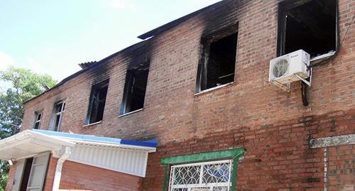 Последствия пожара в Ростове-на-Дону Фото https://big-rostov.ru/vlasti-rostova-i-predprinimateli-ne-ostavili-pogorelcev-v-bede/ Последствия пожара в Ростове-на-Дону Фото https://big-rostov.ru/vlasti-rostova-i-predprinimateli-ne-ostavili-pogorelcev-v-bede/