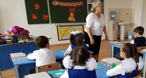День знаний в одной из школ Ингушетии. Фото с сайта лицея №1 в Сунже. День знаний в одной из школ Ингушетии. Фото с сайта лицея №1 в Сунже.