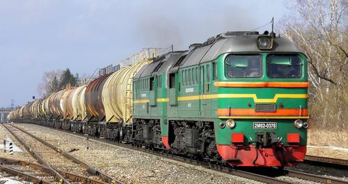 Товарный поезд. Фото http://privet-rostov.ru/rus/6129-tovarnyy-poezd-otrezal-nogi-nesostoyavshemusya-samoubiyce.html Товарный поезд. Фото http://privet-rostov.ru/rus/6129-tovarnyy-poezd-otrezal-nogi-nesostoyavshemusya-samoubiyce.html