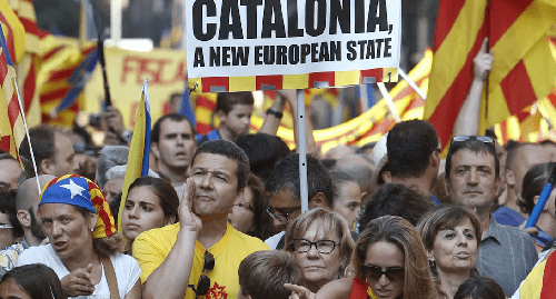 Демонстрация сторонников независимости Каталонии. Фото: Links International Journal of Socialist Renewal Демонстрация сторонников независимости Каталонии. Фото: Links International Journal of Socialist Renewal
