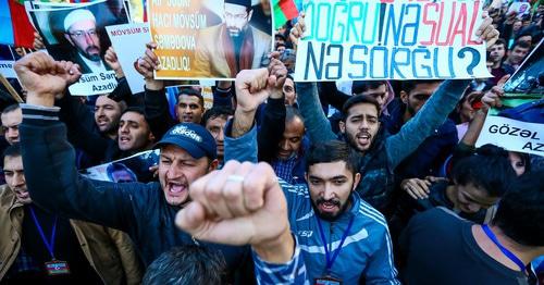 Участники митинга оппозиции. Баку, 7 октября 2017 г. Фото Азиза Каримова для "Кавказского узла" Участники митинга оппозиции. Баку, 7 октября 2017 г. Фото Азиза Каримова для "Кавказского узла"