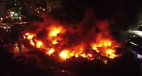 Пожар на рынке в Ростове-на-Дону Фото http://bloknot-rostov.ru/news/strashnyy-pozhar-unichtozhivshiy-desyatki-torgovykh-891109 Пожар на рынке в Ростове-на-Дону Фото http://bloknot-rostov.ru/news/strashnyy-pozhar-unichtozhivshiy-desyatki-torgovykh-891109