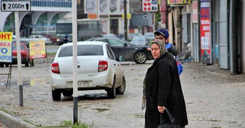 Жители Хасавюрта на улицах города. Дагестан. Фото Магомеда Магомедова для "Кавказского узла" Жители Хасавюрта на улицах города. Дагестан. Фото Магомеда Магомедова для "Кавказского узла"