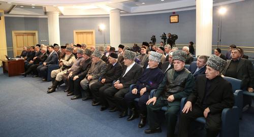 Общее собрание Совета тейпов Ингушетии. Фото http://ingushetia.tv/news/019708/ Общее собрание Совета тейпов Ингушетии. Фото http://ingushetia.tv/news/019708/
