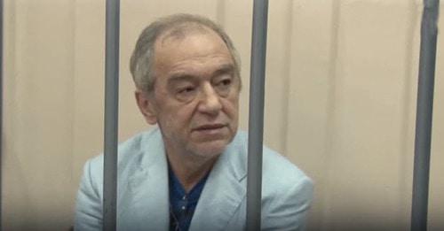 Левон Айрапетян. Кадр из видео пользователя САР Инфо - МосАрмИнфо https://www.youtube.com/watch?v=-MYJ2x_k0fQ
Левон Айрапетян. Кадр из видео пользователя САР Инфо - МосАрмИнфо https://www.youtube.com/watch?v=-MYJ2x_k0fQ