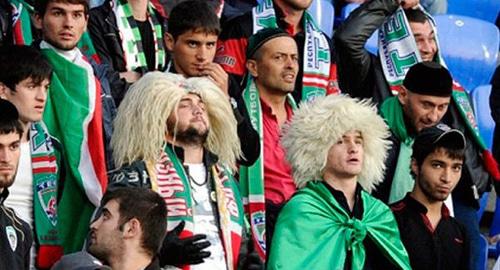Болельщики в Грозном. Фото https://www.sport.ru/ai/17x16000/262522/head_0.jpg Болельщики в Грозном. Фото https://www.sport.ru/ai/17x16000/262522/head_0.jpg