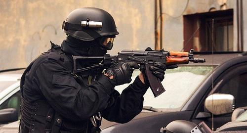 Сотрудник спецслужб Фото http://nac.gov.ru/kontrterroristicheskie-operacii/v-hode-perestrelki-na-postu-dps-v-ingushetii.html Сотрудник спецслужб Фото http://nac.gov.ru/kontrterroristicheskie-operacii/v-hode-perestrelki-na-postu-dps-v-ingushetii.html