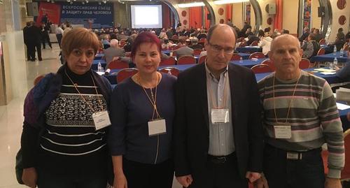 Гуковские шахтёры на Всероссийском съезде в защиту прав человека. Фото Вячеслава Прудникова для "Кавказского узла" Гуковские шахтёры на Всероссийском съезде в защиту прав человека. Фото Вячеслава Прудникова для "Кавказского узла"