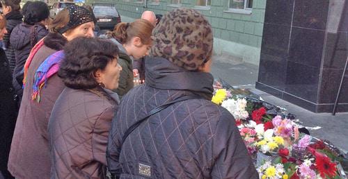 Акция в знак солидарности с семьями убитых подростков. Тбилиси, 3 декабря 2017 г. Фото Галины Готуа для "Кавказского узла" Акция в знак солидарности с семьями убитых подростков. Тбилиси, 3 декабря 2017 г. Фото Галины Готуа для "Кавказского узла"