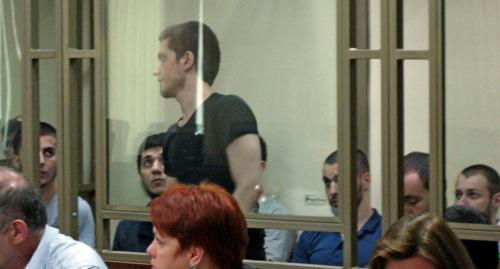 Подсудимые по делу "Орджоникидзевского джамаата", стоит Лечи Гадамаури. Фото Константина Волгина для "Кавказского узла" Подсудимые по делу "Орджоникидзевского джамаата", стоит Лечи Гадамаури. Фото Константина Волгина для "Кавказского узла"