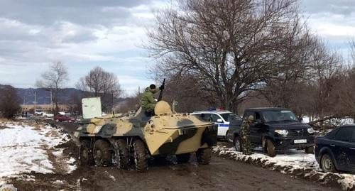 Спецоперация. Фото http://nac.gov.ru/kontrterroristicheskie-operacii/v-kchr-v-hode-kto-neytralizovany-pyatero.html Спецоперация. Фото http://nac.gov.ru/kontrterroristicheskie-operacii/v-kchr-v-hode-kto-neytralizovany-pyatero.html