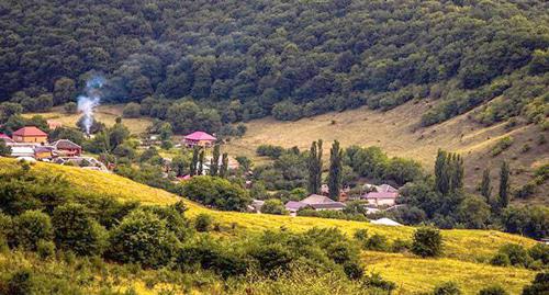 Вид на селение Яндаре. Фото Адам Сагов - https://ru-ru.facebook.com/people/Adam-Sagov/100007324956235 Вид на селение Яндаре. Фото Адам Сагов - https://ru-ru.facebook.com/people/Adam-Sagov/100007324956235