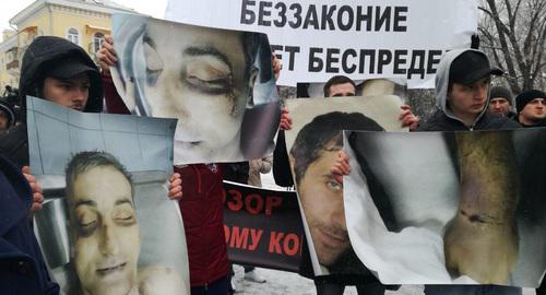 Акция в поддержку родных Владимира Цкаева. Владикавказ, 13 января 2018 года. Фото Эммы Марзоевой для "Кавказского узла". Акция в поддержку родных Владимира Цкаева. Владикавказ, 13 января 2018 года. Фото Эммы Марзоевой для "Кавказского узла".
