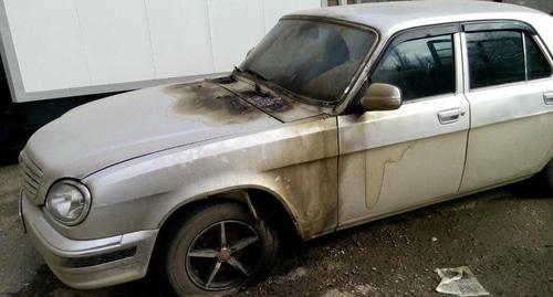 Автомобиль ПЦ "Мемориал", на котором 20 января ездил адвокат Оюба Титиева в Махачкале, после поджога. Фото: личная страница FB Екатерины Сокирянской https://www.facebook.com/ekaterina.sokirianskaia Автомобиль ПЦ "Мемориал", на котором 20 января ездил адвокат Оюба Титиева в Махачкале, после поджога. Фото: личная страница FB Екатерины Сокирянской https://www.facebook.com/ekaterina.sokirianskaia