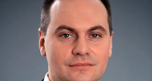 Здунов Артем Алексеевич. Фото http://mert.tatarstan.ru/rus/rukov/minister.htm Здунов Артем Алексеевич. Фото http://mert.tatarstan.ru/rus/rukov/minister.htm