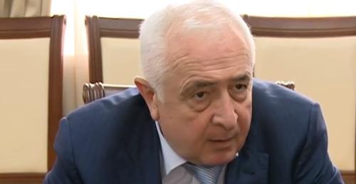Министр строительства и ЖКХ Дагестана Ибрагим Казибеков. Фото: скриншот видео Youtube канала РГВК "Дагестан"
Министр строительства и ЖКХ Дагестана Ибрагим Казибеков. Фото: скриншот видео Youtube канала РГВК "Дагестан"