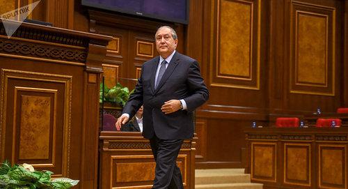 Армен Саргсян Фото Sputnik/ Aram Nersesyan
https://ru.armeniasputnik.am/politics/20180302/10757683/protiv-novogo-prezidenta-armenii-prozvuchal-tainstvennyj-golos.html Армен Саргсян Фото Sputnik/ Aram Nersesyan
https://ru.armeniasputnik.am/politics/20180302/10757683/protiv-novogo-prezidenta-armenii-prozvuchal-tainstvennyj-golos.html