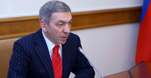 Абдусамад Гамидов. Фото: Пресс-служба правительства Дагестана https://www.riadagestan.ru Абдусамад Гамидов. Фото: Пресс-служба правительства Дагестана https://www.riadagestan.ru