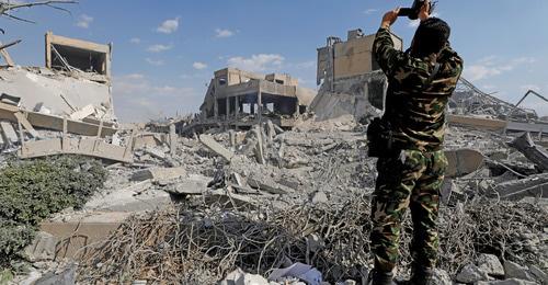 Война в Сирии. Фото: REUTERS/Omar Sanadiki Война в Сирии. Фото: REUTERS/Omar Sanadiki