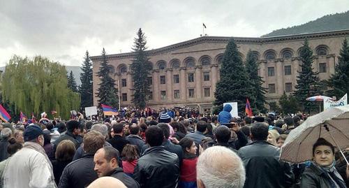 Митинг сторонников Никола Пашиняна в Ванадзоре. Фото Артема Шабанова для "Кавказского узла" Митинг сторонников Никола Пашиняна в Ванадзоре. Фото Артема Шабанова для "Кавказского узла"