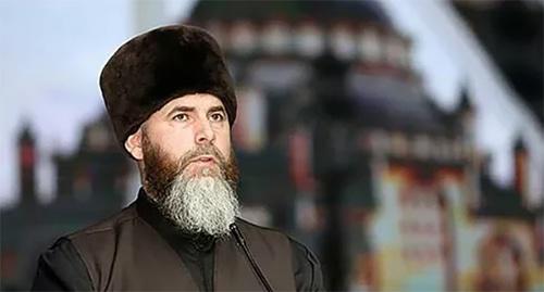 Муфтий Чеченской республики САЛАХ-ХАДЖИ МЕЖИЕВ. ЕФото http://www.dumchr.ru/ Муфтий Чеченской республики САЛАХ-ХАДЖИ МЕЖИЕВ. ЕФото http://www.dumchr.ru/