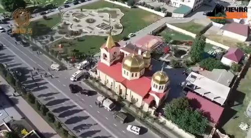 Церковь Архангела Михаила в Грозном. Скриншот с видео https://www.youtube.com/watch?v=pyDFzARA7zw&t=73s Церковь Архангела Михаила в Грозном. Скриншот с видео https://www.youtube.com/watch?v=pyDFzARA7zw&t=73s
