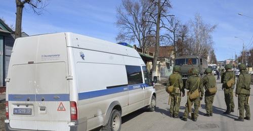 Сотрудники силовых структур. Фото: Пресс-служба Национального антитеррористического комитета http://nac.gov.ru/ Сотрудники силовых структур. Фото: Пресс-служба Национального антитеррористического комитета http://nac.gov.ru/