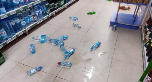 Во время землетрясения в Азербайджане в магазинах от вибрации с полок попадали товары.
Фото
https://www.facebook.com/zaqatalanews/ Во время землетрясения в Азербайджане в магазинах от вибрации с полок попадали товары.
Фото
https://www.facebook.com/zaqatalanews/
