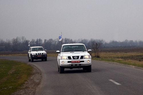 Автомобили миссии ОБСЕ в зоне карабахского конфликта. Фото пресс-службы Минобороны Азербайджана: https://mod.gov.az/ru/news/monitoring-zavershilsya-bez-incidentov-22985.html Автомобили миссии ОБСЕ в зоне карабахского конфликта. Фото пресс-службы Минобороны Азербайджана: https://mod.gov.az/ru/news/monitoring-zavershilsya-bez-incidentov-22985.html
