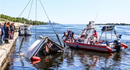 Поисково-спасательная операция на Волге. Фото http://34.mchs.gov.ru/operationalpage/operational/item/7041145/ Поисково-спасательная операция на Волге. Фото http://34.mchs.gov.ru/operationalpage/operational/item/7041145/